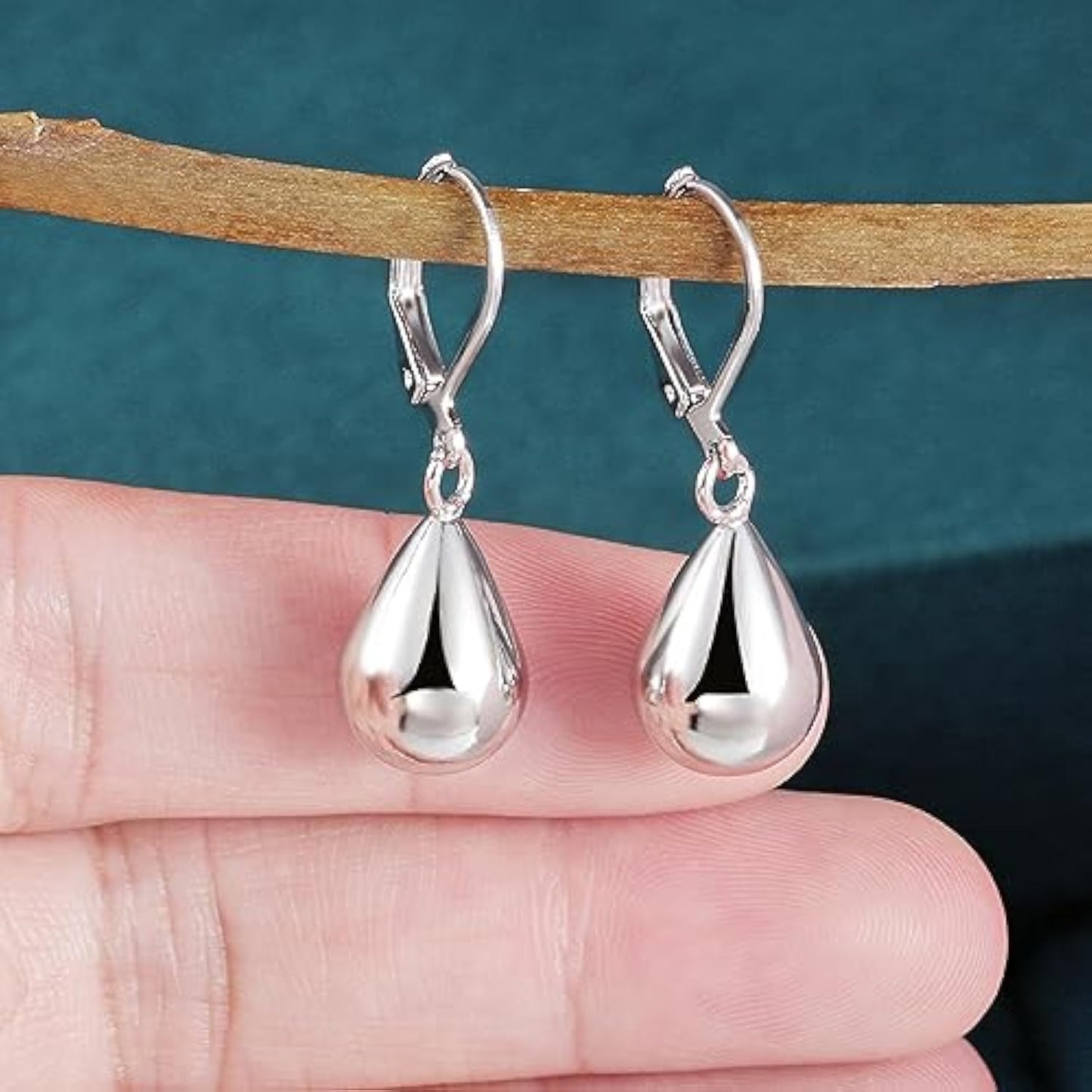 925 Sterling Silver Teardrop Leverback Earrings for Women Girls Waterdrop Tear Drop Dangle Earrings Jewelry Hypoallergenic Silver Teardrop Leverback Dangle Earring for Women